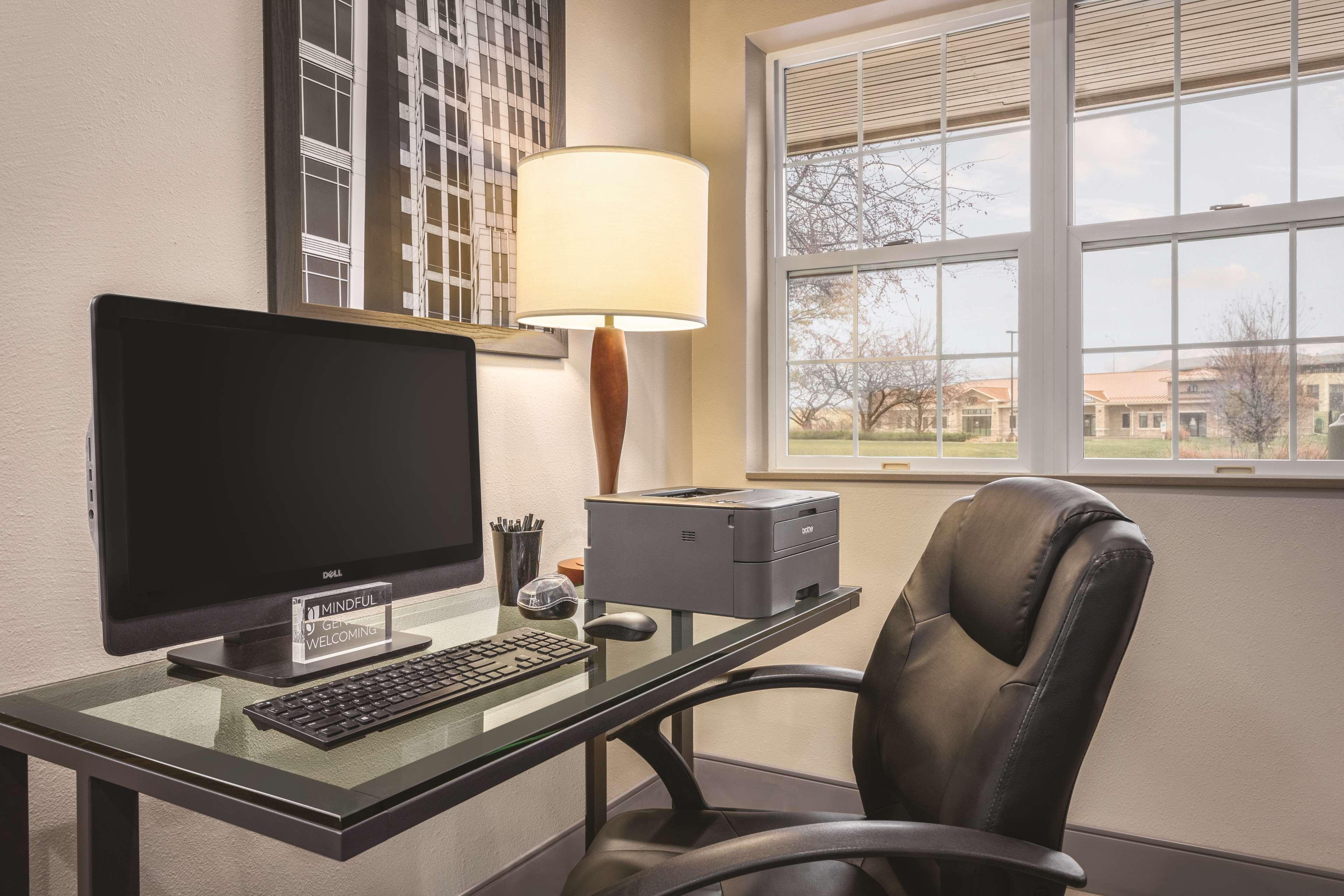 Country Inn & Suites By Radisson, Dakota Dunes, Sd Экстерьер фото